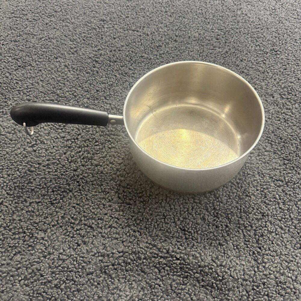 Revere Ware 2 Qt Sauce Pan Pot Copper Clad Bottom Clinton IL Vintage Stainless